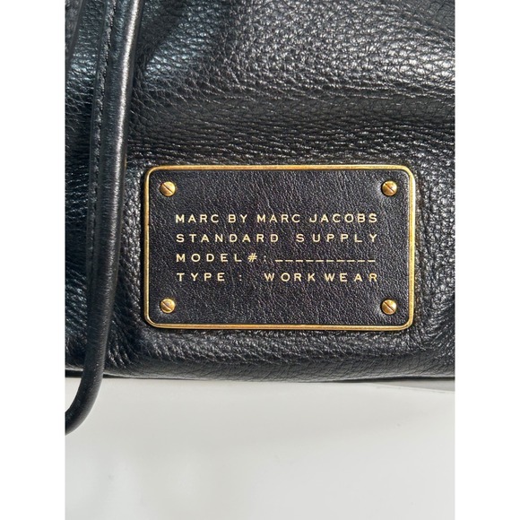 Marc by Marc Jacobs Black Leather Bucket Bag Standard Supply Workwear Gld Accent - Picture 2 of 11